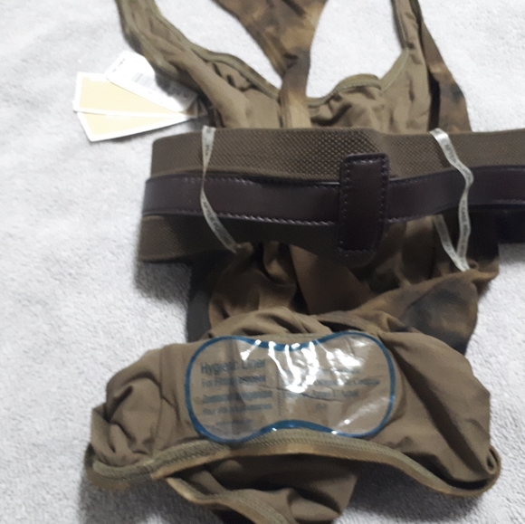 Ladies one piece bathing suit with belt. - Picture 10 of 13